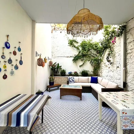 Saatli Cami Holiday home *